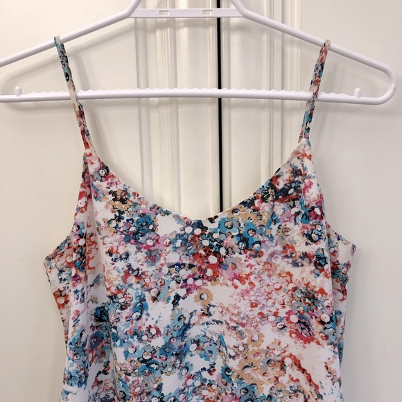 RW&CO. Tops - RW & Co. gorgeous ladies tank top